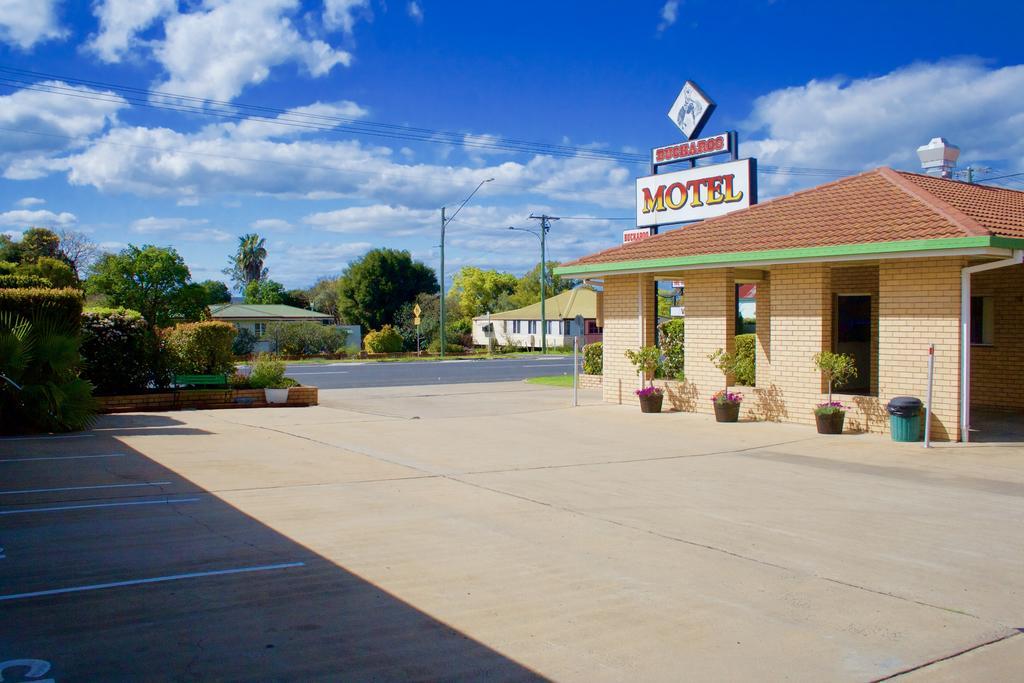 Buckaroo Motor Inn Warwick Esterno foto